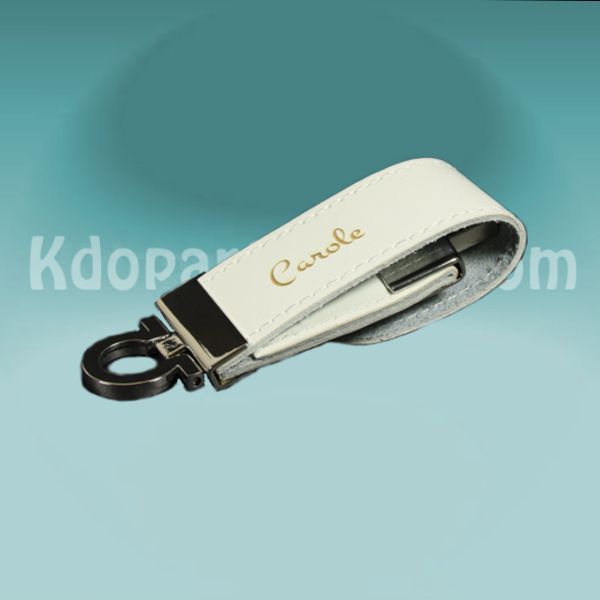 Clé USB personnalisée en cuir blanc, gravée au Laser. Clé USB 16 Go