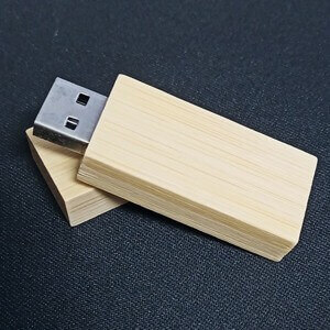 Clé USB personnalisée en bambou
