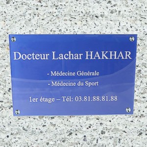 Plaque professionnelle en plexiglas